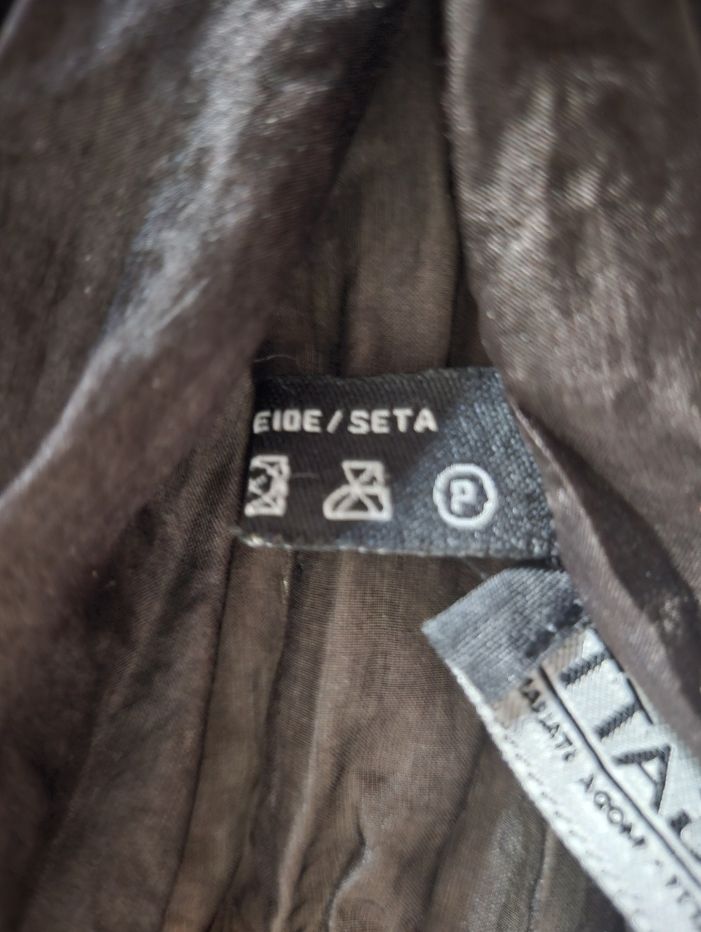 NWOT PASSIGATTI ITALY Black & Brown Tie-Dye Batik Silk Chiffon Pleated Scarf - Picture 7 of 7